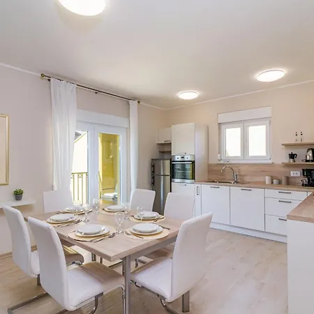 Anna - Rosemary Appartement *